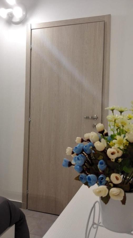 Don Vittorio Home نابولي المظهر الخارجي الصورة